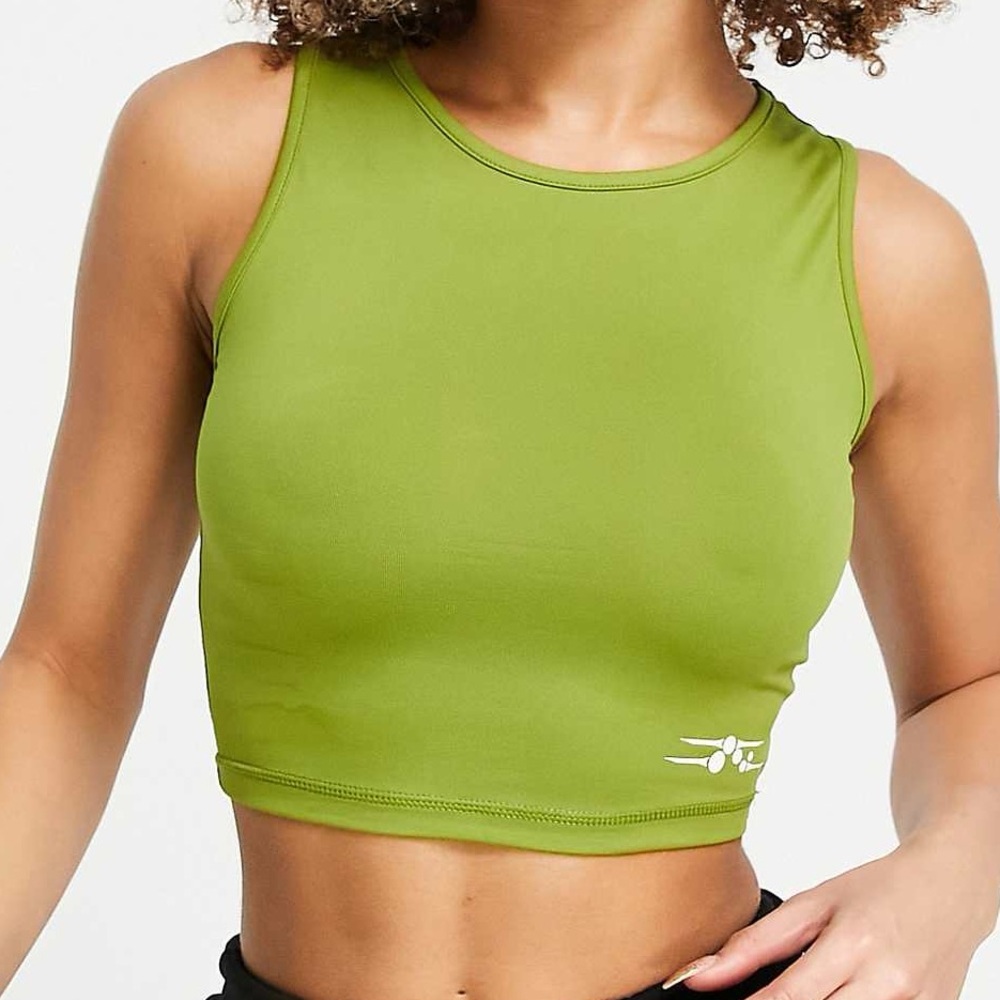 OnlyPlay Activewear cropped tank top in green